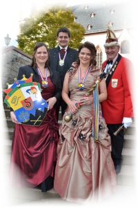 Prinz Sabine I.  mit ihrem Hofstaat